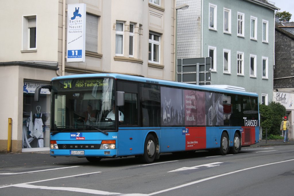 Transdev 146 (SI VS 146) mit Werbung fr WDR2.
Siegen, 18.9.2010.