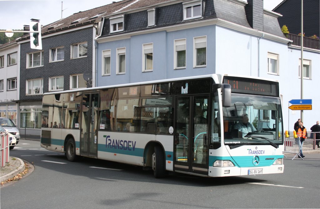 Transdev 169 (SI BV 169) am ZOB Siegen.
Siegen 18.9.2010.