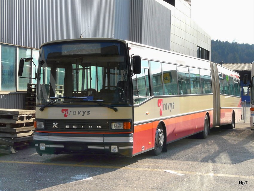 travys - Setra Gelenkbus Abgestellt bei Rattin Occasion Bushandel in Biel am 02.01.2010