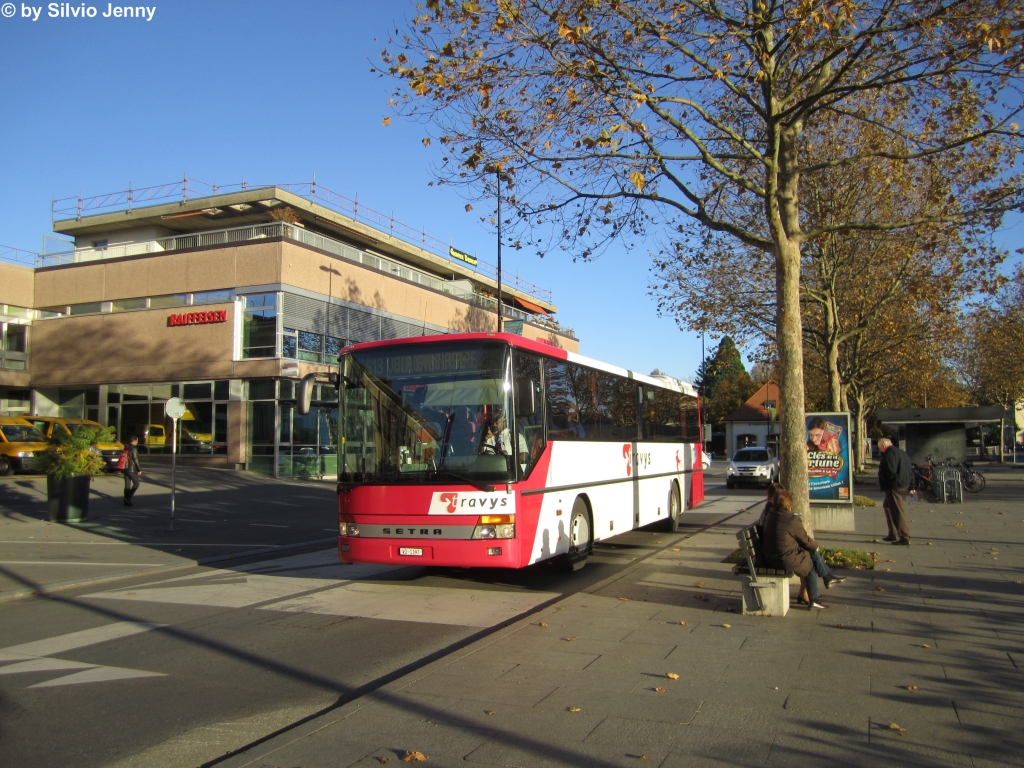 travys VD 1197 (Setra S315H) am 7.11.2012 beim Bhf. Yverdon-les-Bains.