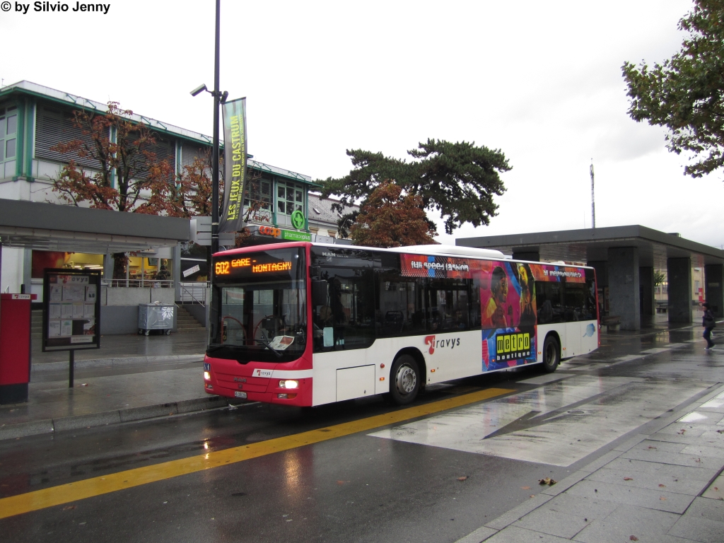 travys VD 388 206 (MAN Lion's City A21) am 9.10.2012 beim Bhf. Yverdon-les-Bains.