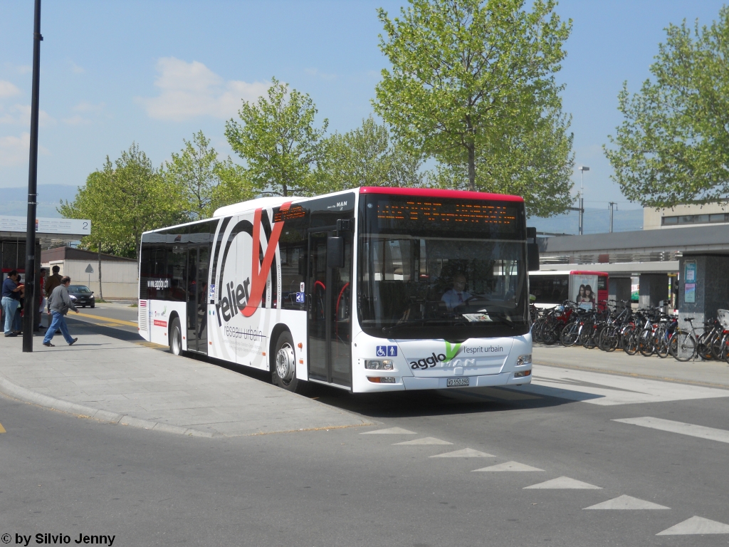 Travys VD 550 090 ''Aggloy'' am 26.4.2011 beim Bhf. Yverdon-les-Bains