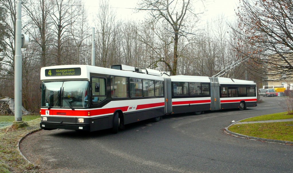 Trolleybus Hess 155 auf der Linie 4 bei der Endhaltestelle Wolfganghof am 12.01.2012
