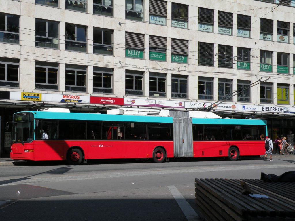 Trolleybus mit der Betriebsnummer 81 am Guisanplatz. die Aufnahme stammt vom 29.09.2009.