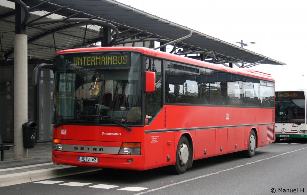 Unermainbus (AB VU 62).
Aufgenommen am HBF Aschaffenburg, 18.8.2010.
