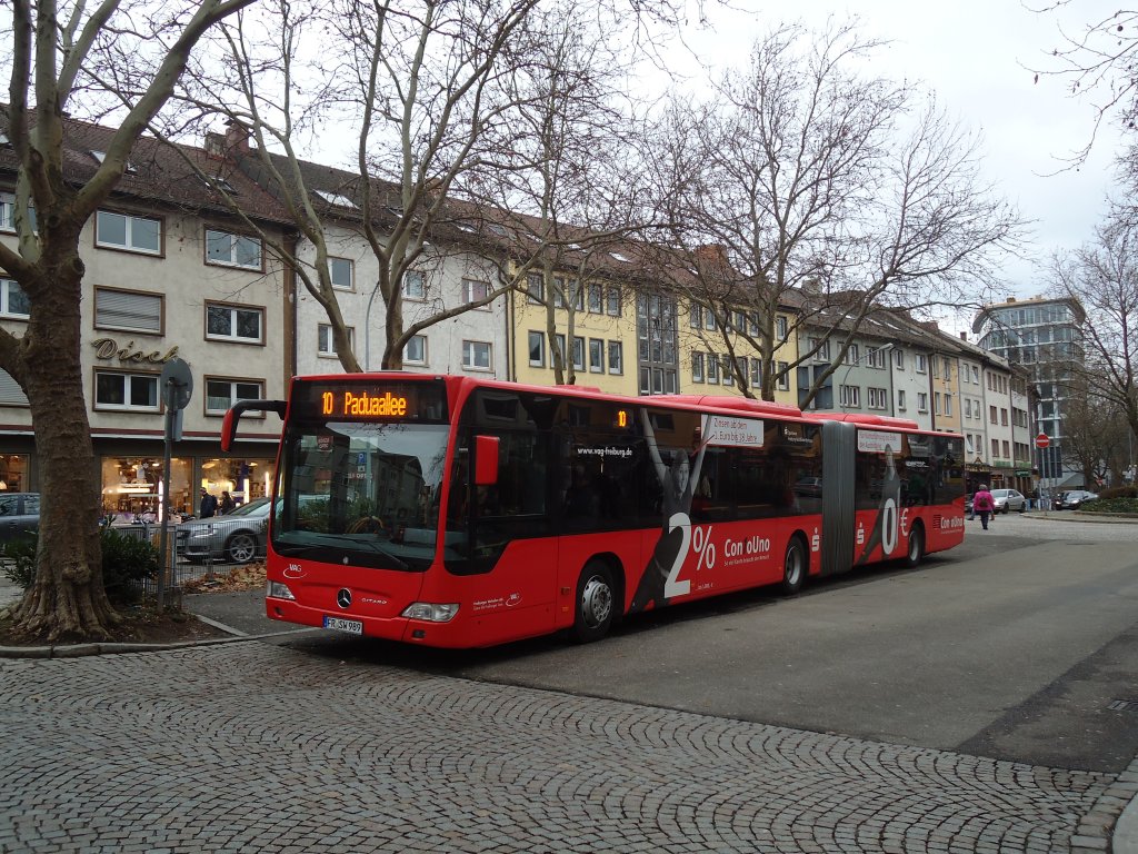 VAG Freiburg Nr. 989/FR-SW 989 Mercedes Citaro am 11. Dezember 2010 Freiburg, Siegesdenkmsl