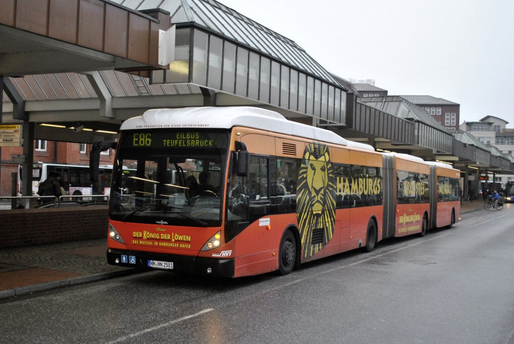 Van Holl Stadtbus, am 19.11.2012. in Altona.