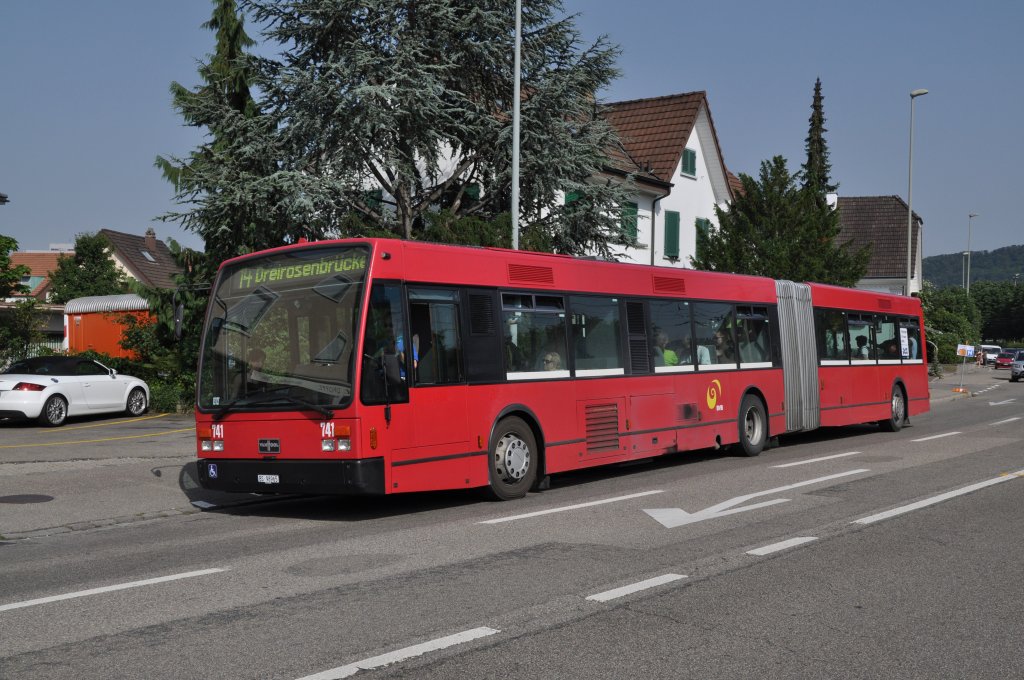 Van HOOL Bus mit der Betriebsnummer 741 (ex Bernmobil 246) an der Haltestelle Freidorf auf der Tramersatzlinie 14. Die Aufnahme stammt vom 29.06.2012.