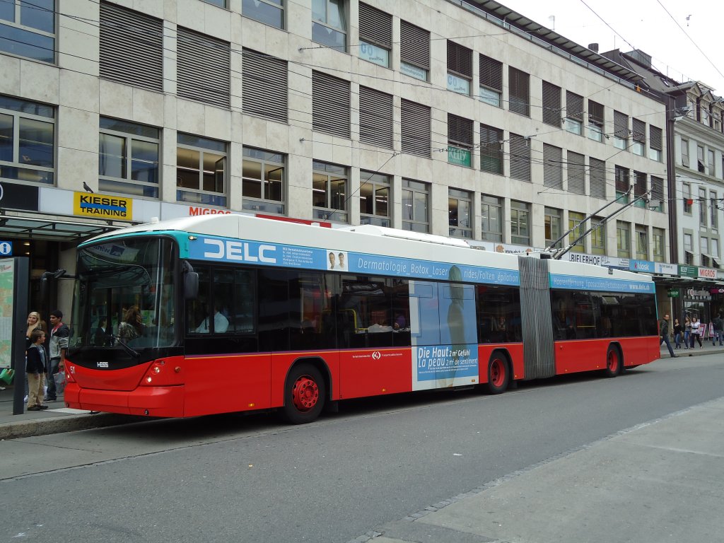 VB Biel Nr. 51 Hess/Vossloh Gelenktrolleybus am 24. Juli 2010 Biel, Guisanplatz