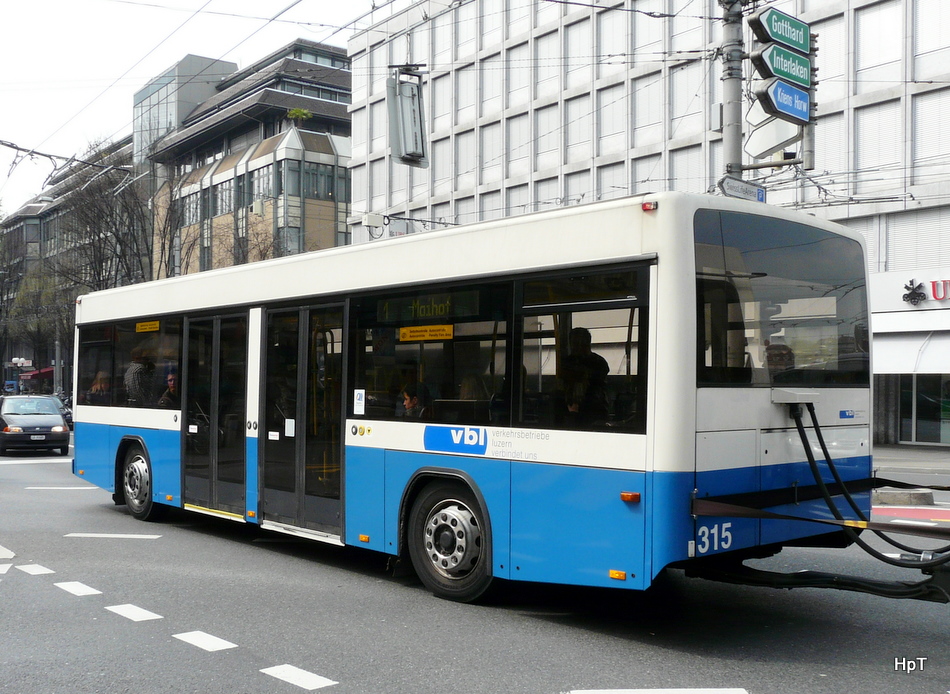 VBL - Hess Trolleybusanhnger Nr.315 am 10.04.2010