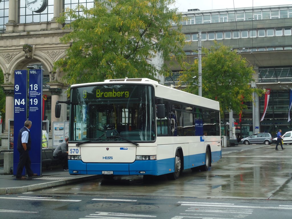 VBL Luzern - Nr. 570/LU 15'651 - Scania/Hess am 5. September 2011 beim Bahnhof Luzern