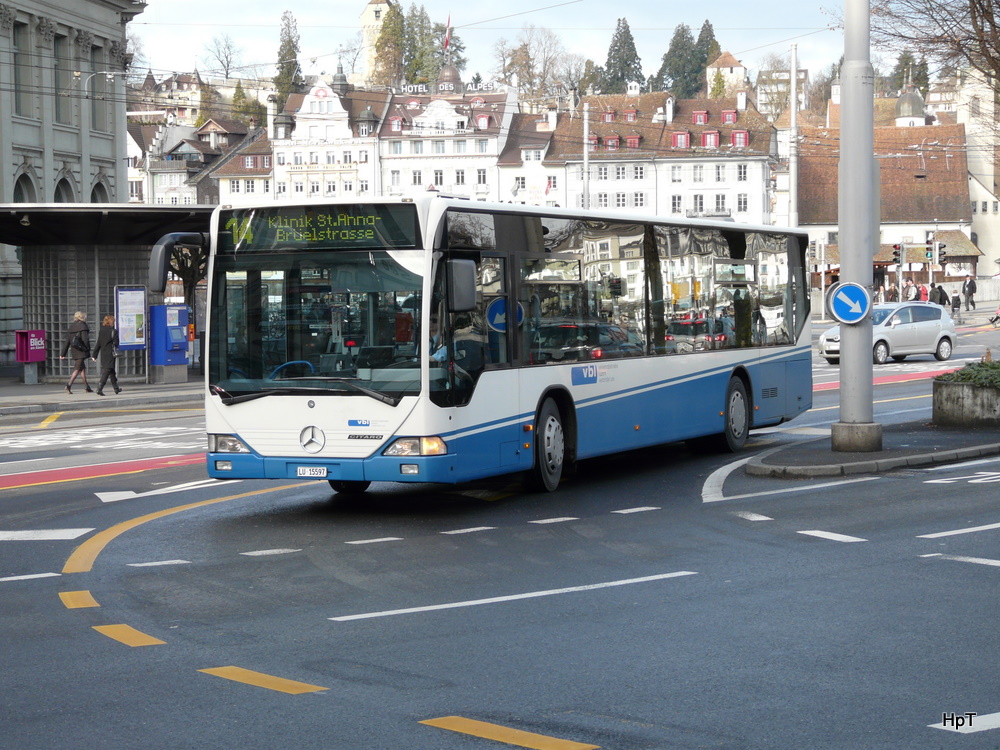 VBL - Mercedes Citaro Nr.561 LU 15597 unterwegs auf der Linie 14 in Luzern am 15.01.2011