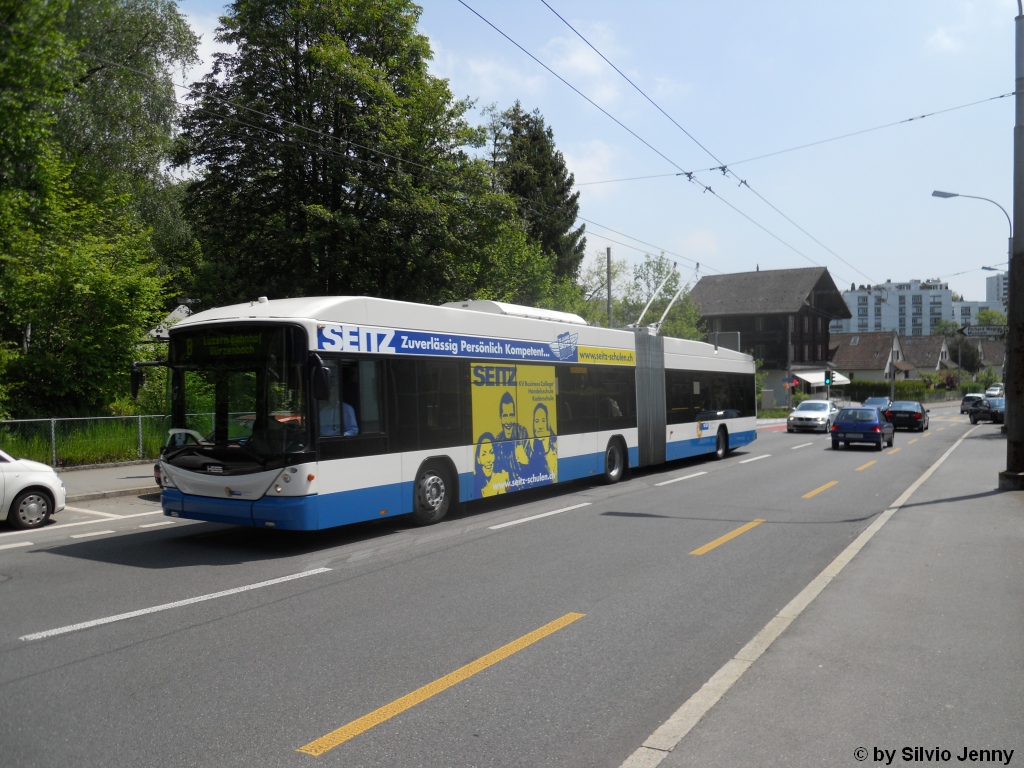 vbl Nr. 214 (Hess Swisstrolley 3 BGT-N2C) bei der Wartegg am 22.5.2010.