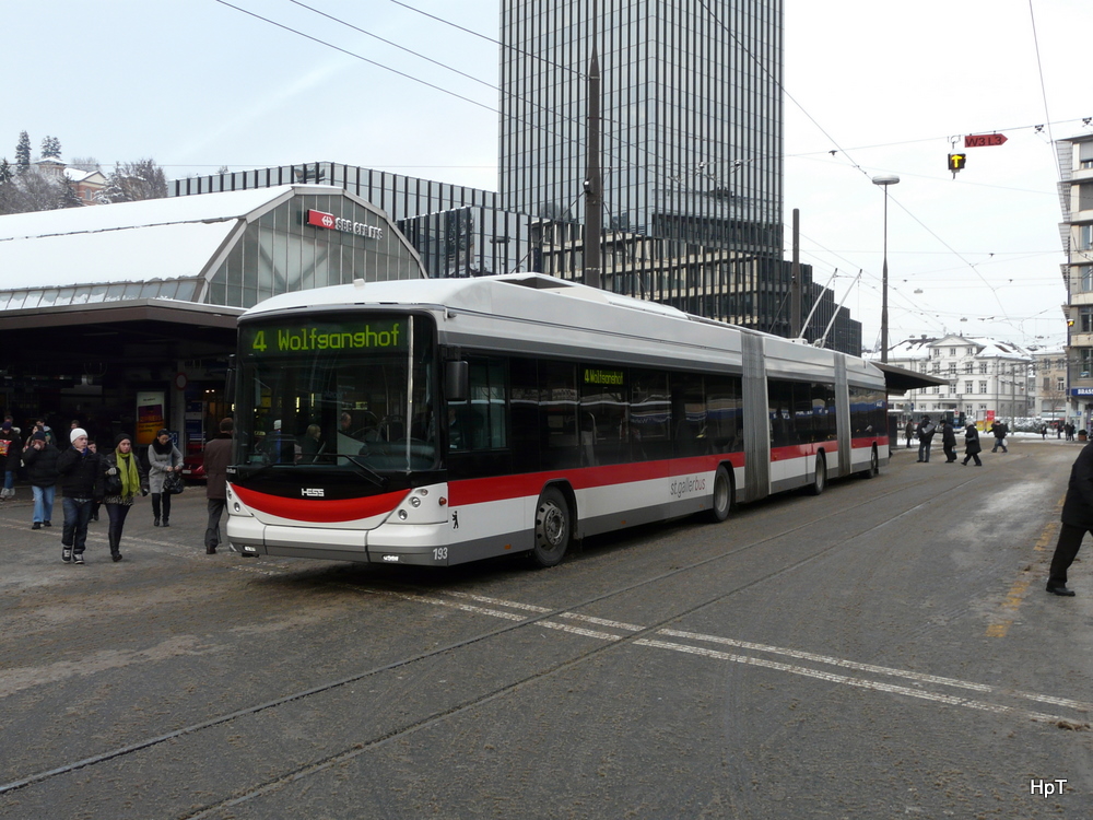 VBSG - Hess-Swisstrolley BGGT-N2C Nr.193 unterwegs auf der Linie 4 in St.Gallen am 27.12.2010