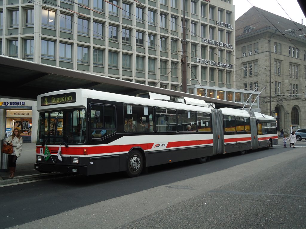 VBSG St. Gallen Nr. 155 NAW/Hess Doppelgelenktrolleybus am 13. Oktober 2010 St. Gallen, Bahnhof