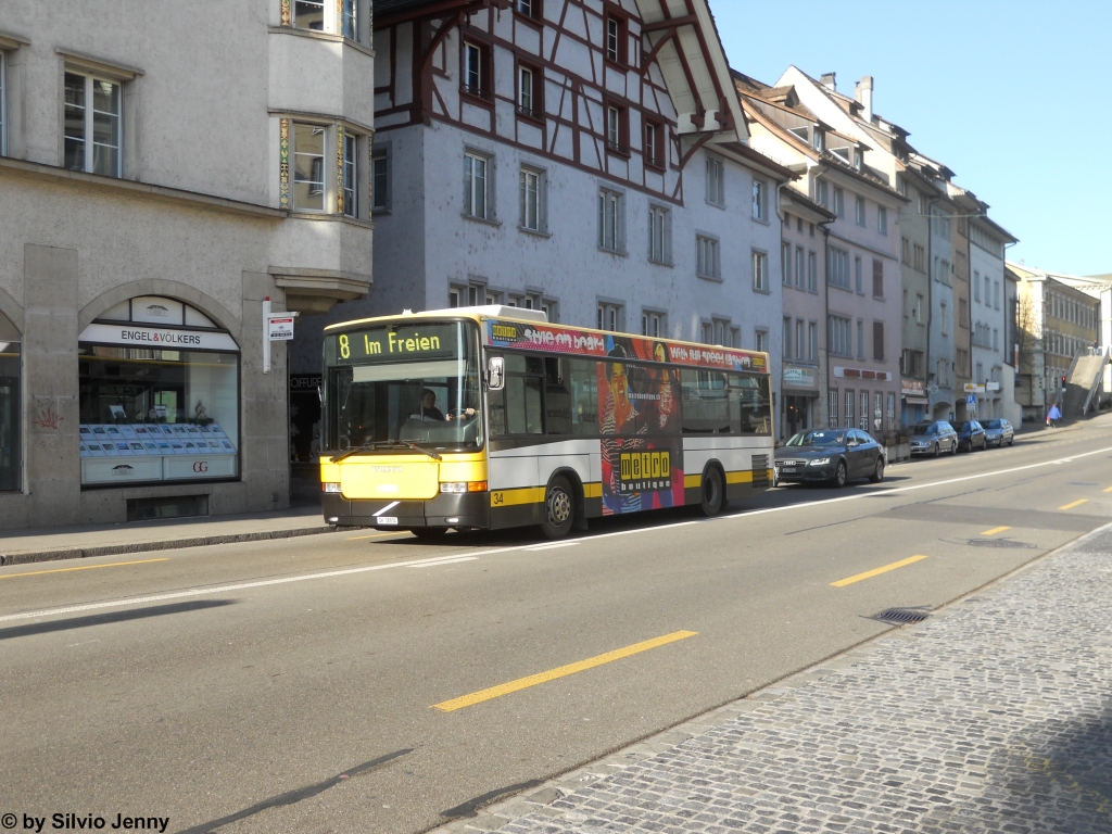 VBSH Nr. 34 (Volvo/Hess B6B) am 15.1.2012 bei der Bachstrasse