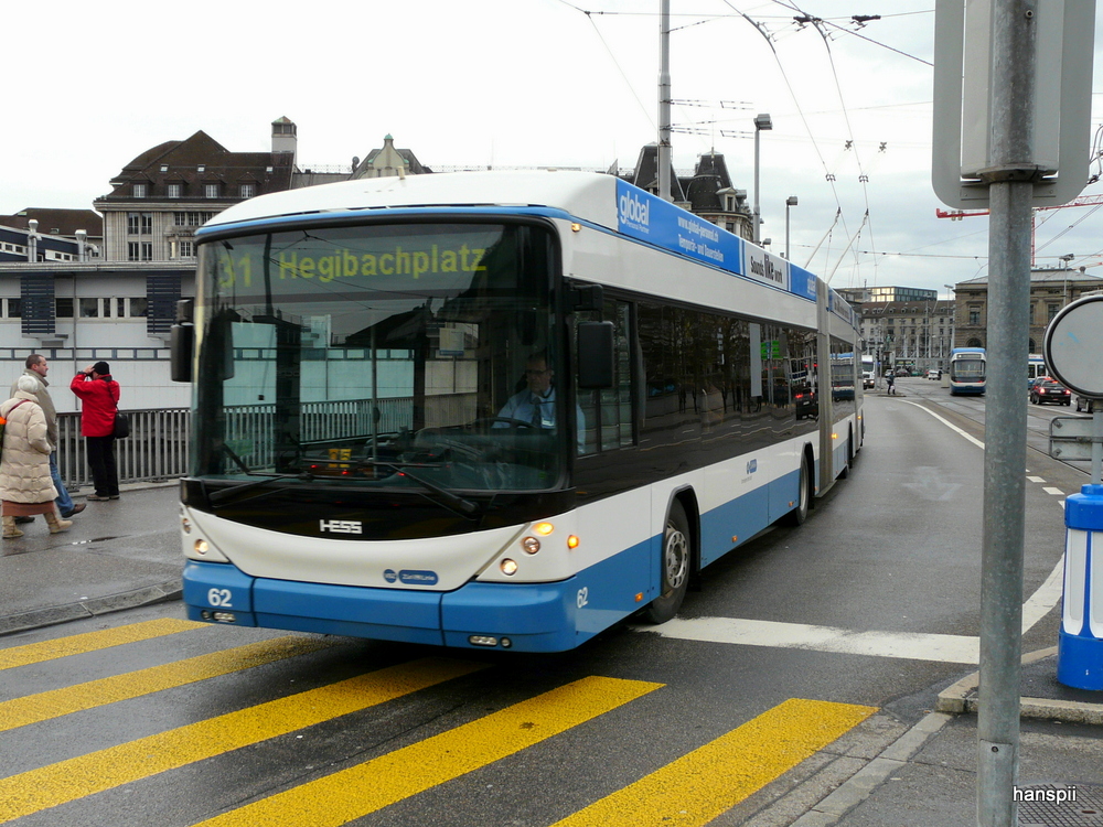 VBZ - Hess-Swisstrolley BGGT-N2C  Nr.62 unterwegs auf der Linie 31 in Zürich am 23.12.2012