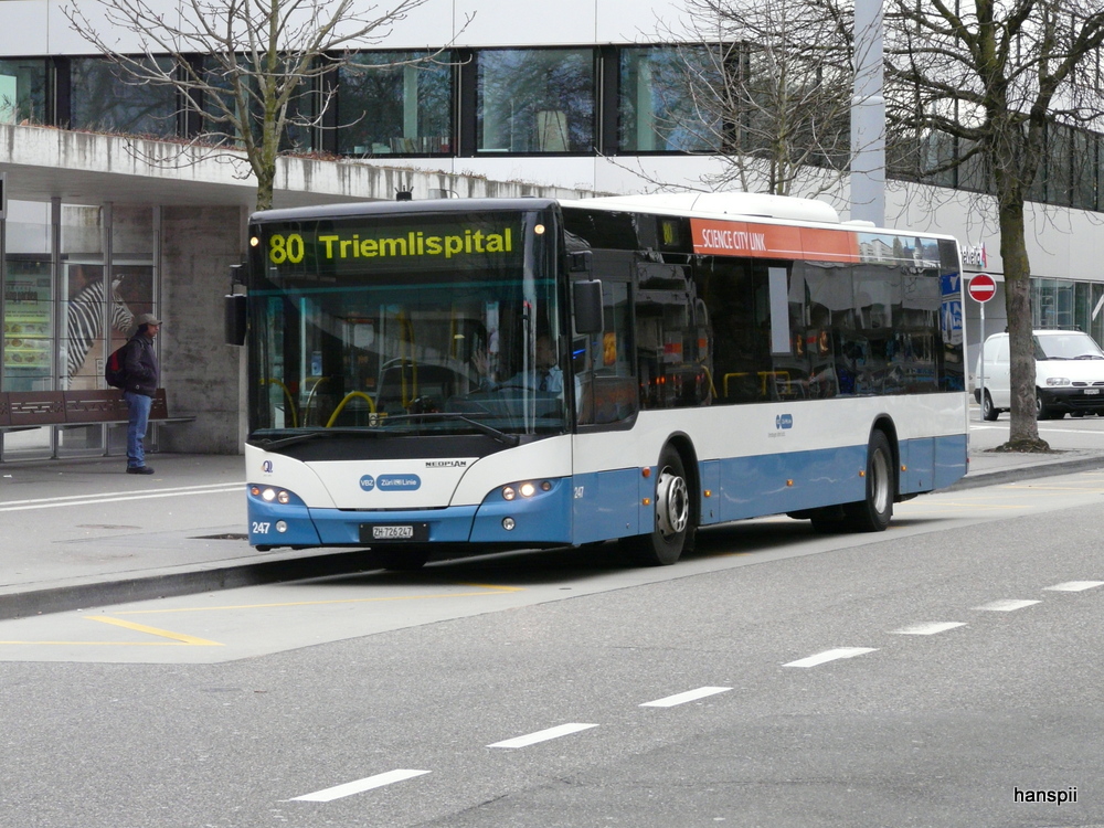 VBZ - Neoplan  Nr.247 ZH 726247 unterwegs auf der Linie 80 in Zrich Altstetten am 01.01.2013
