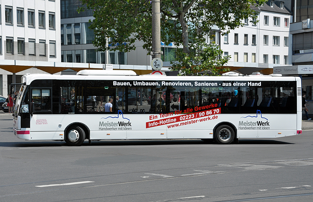 VDL Berkhof  Becker Reisen , SU-WD 7810, am Hbf Bonn - 08.07.2013