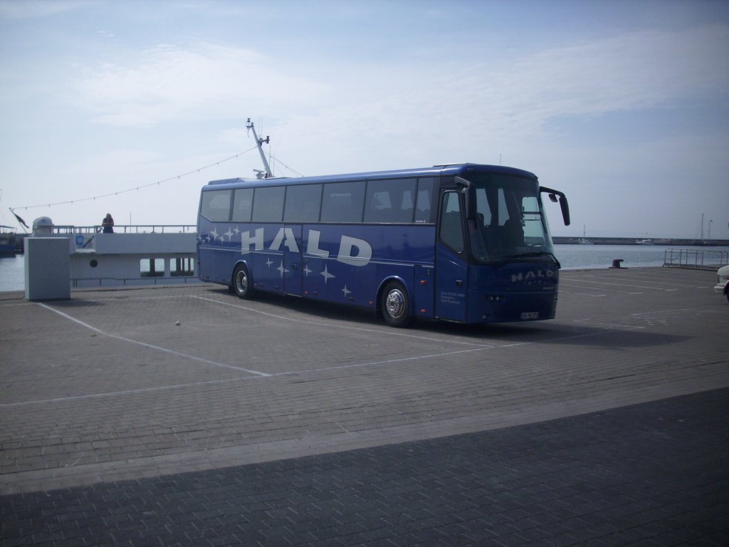 VDL Bova Futura von Hald aus Deutschland im Stadthafen Sassnitz am 29.06.2012