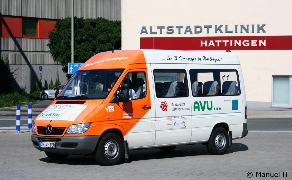 Ver (EN VE 100).
Dieser Bus Fhrt als Brgerbus in Hattingen.
Aufgenommen am ZOB Hattingen, 6.9.2010.
