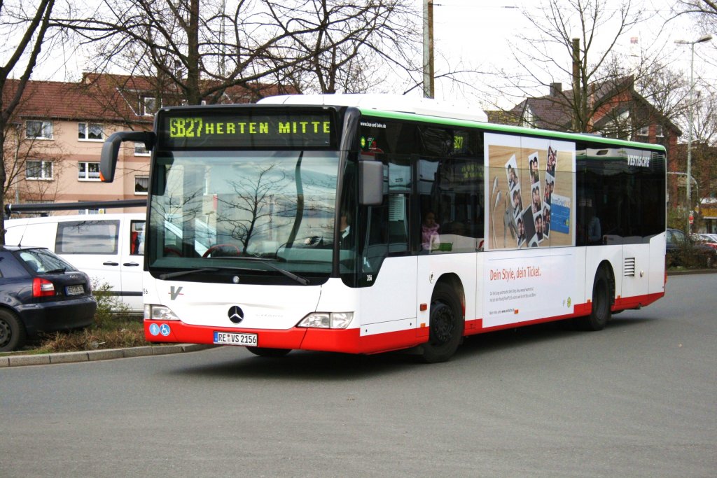 Vestische 2156 (RE VS 2156) am HBF Wanne Eickel. Der Wagen