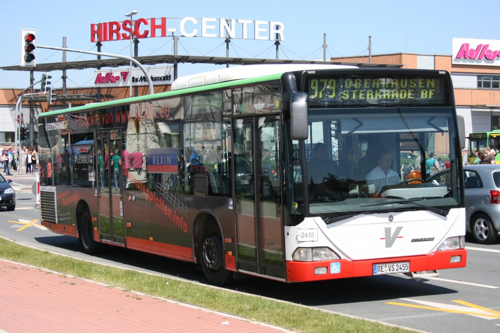 Vestische 2455 (RE VS 2455) mit Werbung fr Rexin.
Oberhausen Sterkrade, 3.6.2010.