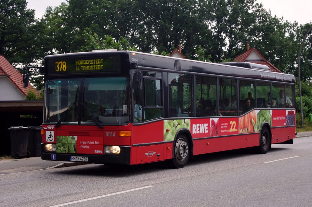 VHH 0007 am 12.Juli 2010 auf der Linie 378 an der Haltestelle Siegfriedstrae