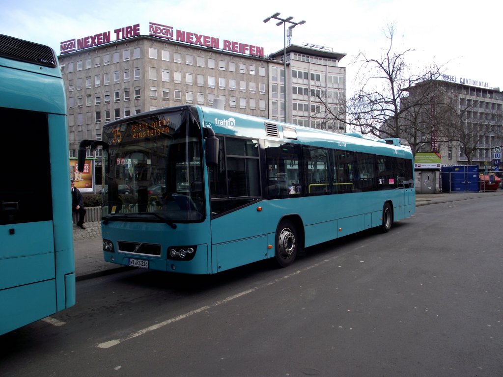 Volvo 7700 von Autobus Sippel am 03.03.13 in Frankfurt am Main Hbf 