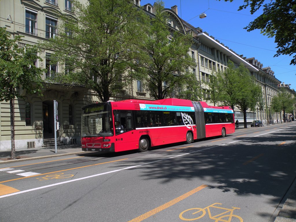 Volvo Bus mit der Betriebsnummer 828 auf der Linie 6B in der Bundesgasse in Bern. Die Aufnahme stammt vom 18.05.2011.