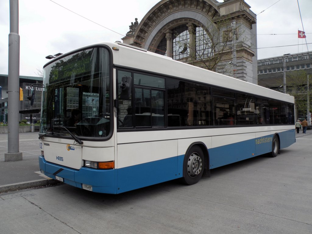 Volvo Hess Bus LU 15001 auf der Linie 19 am Bahnhof Luzern. Die Aufnahme stammt vom 04.05.2010.