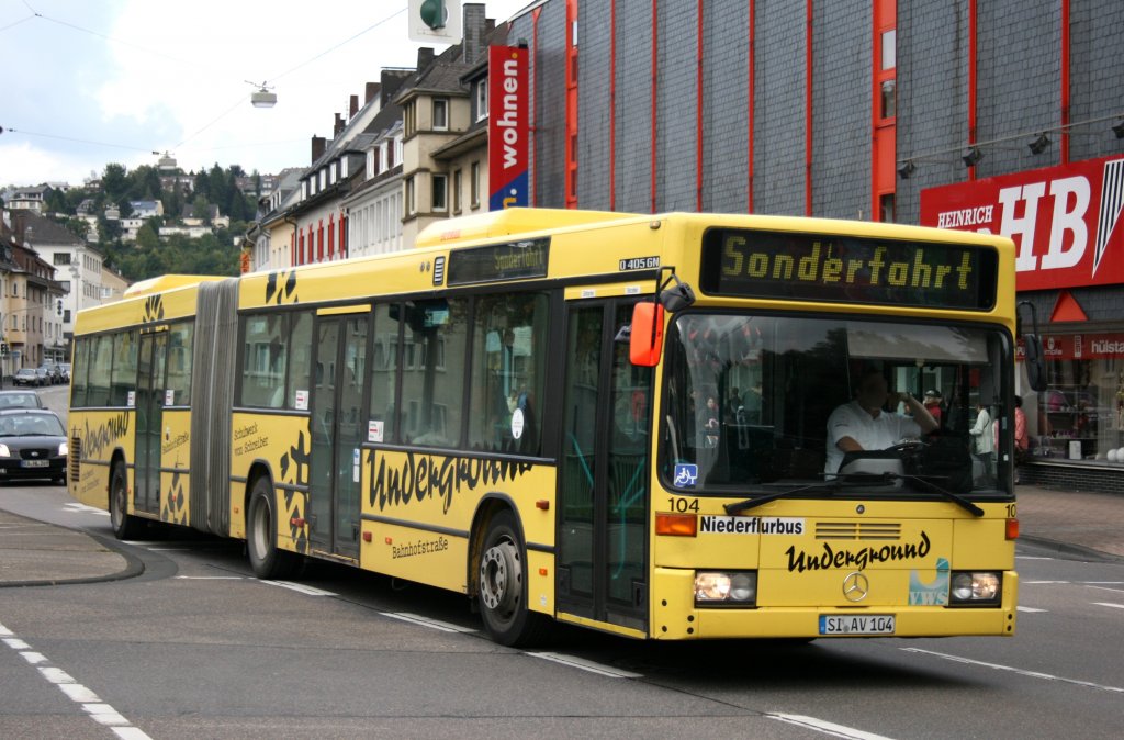 VWS 104 (SI AV 104) mit Werbung fr Underground.
Siegen, 18.9.2010.