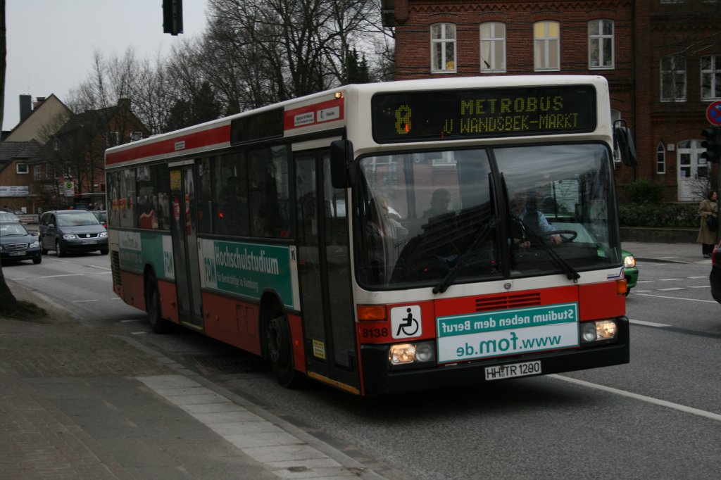 Wagen 8138 in bramfeld dorfplatz am 26.03