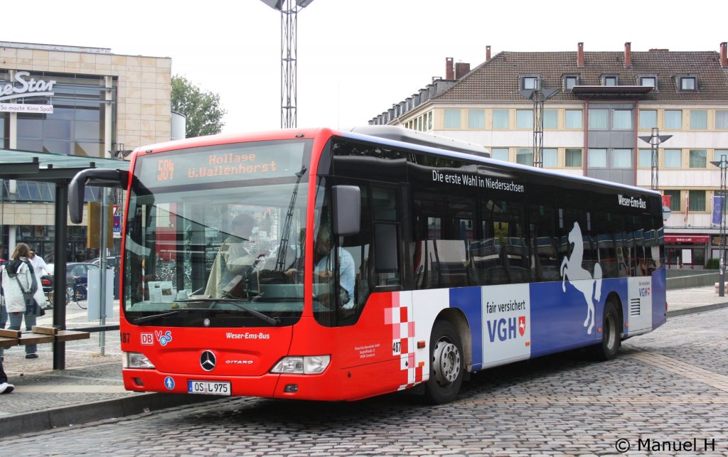 Weser Ems Bus 487 (OS L 975) mit Werbung fr VHG Versicherungen.
Aufgenommen am HBF Osnabrck, 19.9.2010.