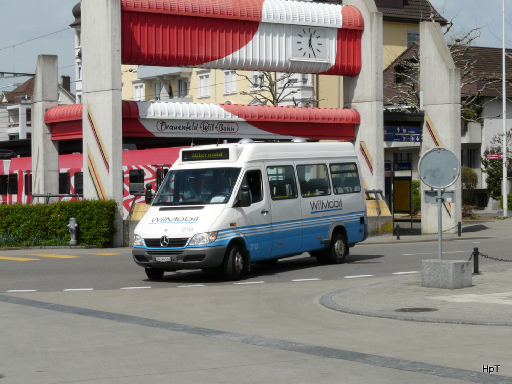 Wilmobil - Mercedes Sprinter  Nr.210  SG  244566 unterwegs in der Stadt Wil am 27.04.2012