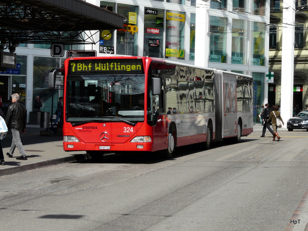 Winterthur - Mercedes Citaro Nr.324  ZH 687324 bei den Bushaltestellen vor dem Bahnhof in Winterthur am 01.04.2011