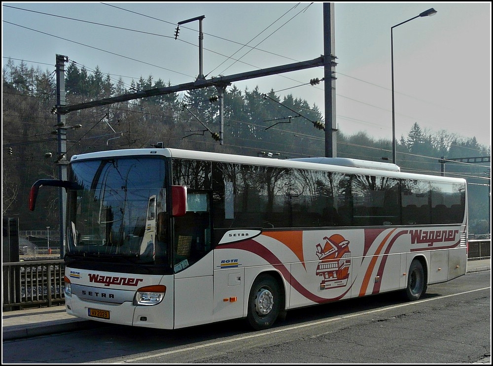 (WV 2029) Setra S 415 UL der Firma Wagener aus Mertzig aufgenommen am 22.02.2011 am Bahnhof in Ettelbrck.