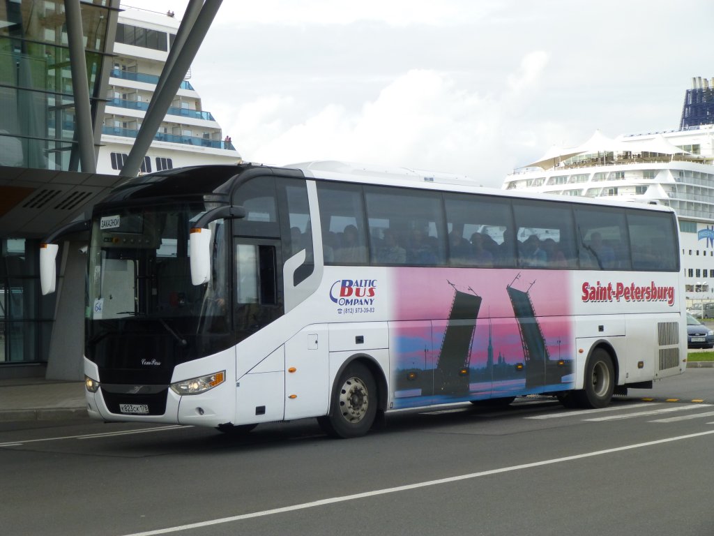 ZHONG TONGBUS Compass, chinesischer Hersteller,  Baltic Bus Company , St. Petersburg 25.08.2012