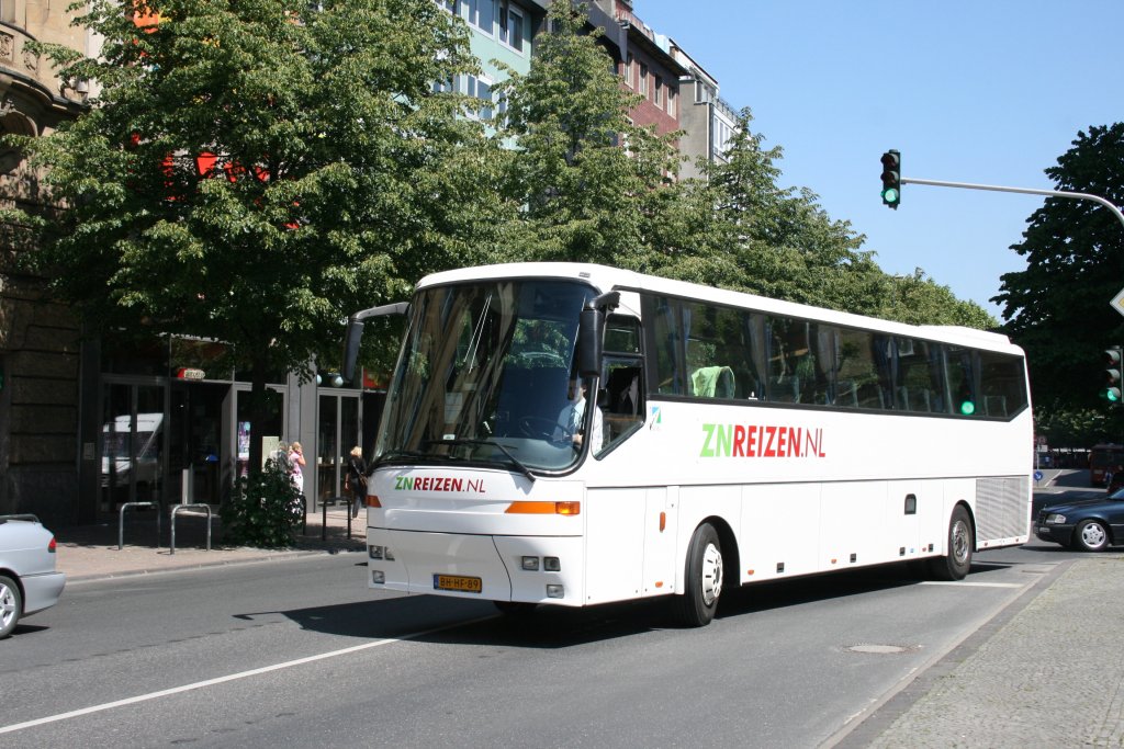 ZN Reizen (BH HF 89).
Aachen Theaterplatz, 4.6.2010.