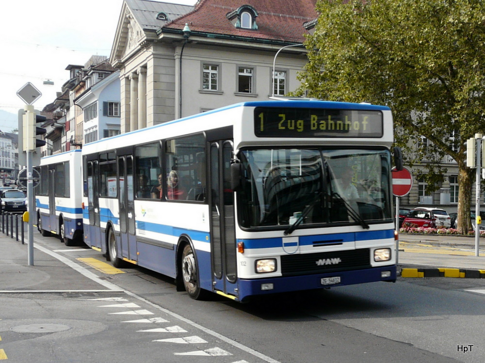ZVB Zugerland - NAW Nr.102  ZG 54612 unterwegs in der Stadt Zug am 20.08.2010