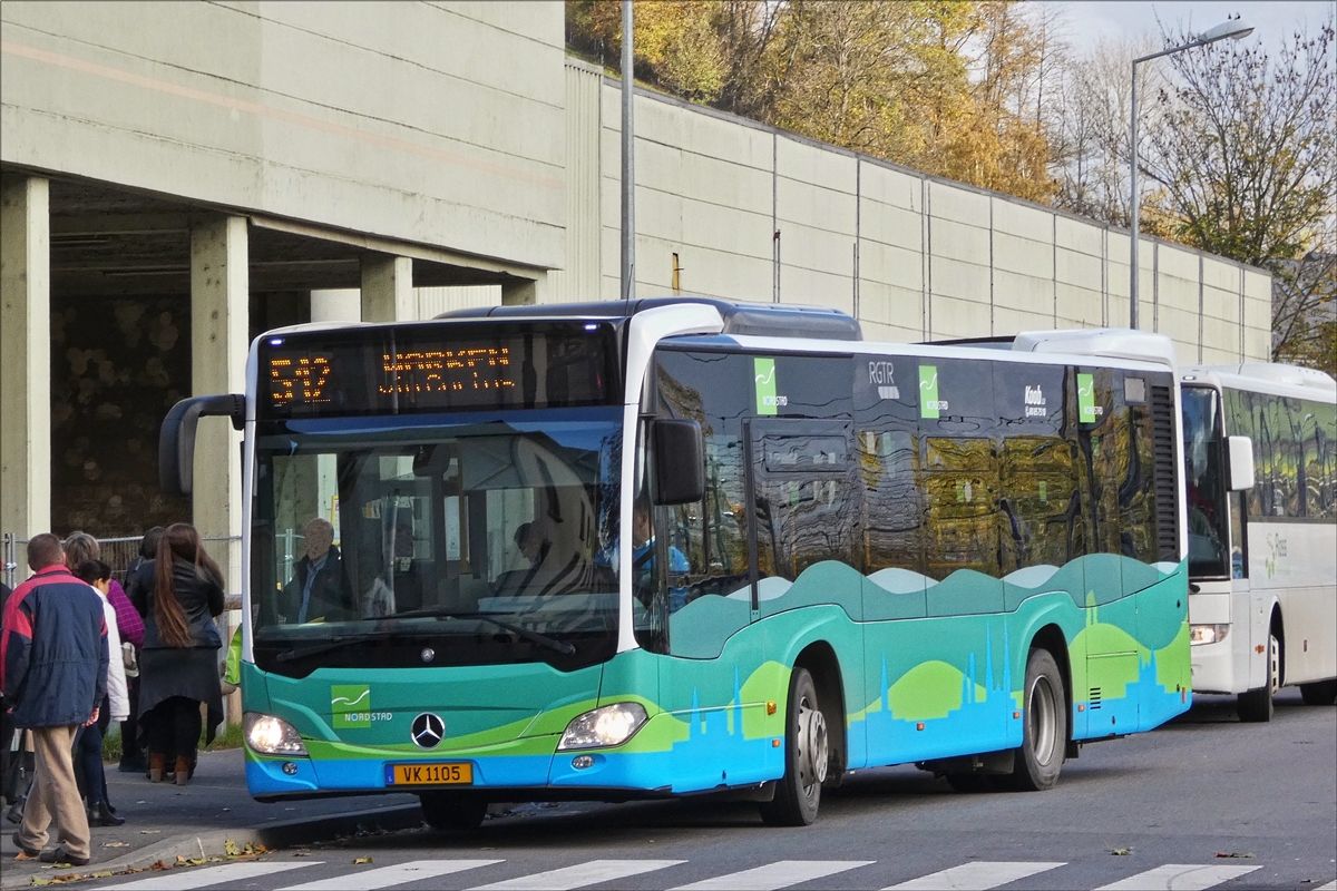  .  VK 1105  Mercedes Benz Citaro von Voyages Koob, am Busbahnhof 2 in Ettelbrück auf der Linie 512 Gilsdorf - Warken im Einsatz.  30.10.2017 