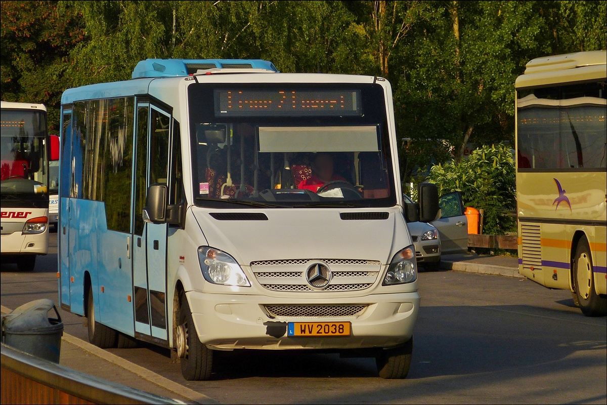  . WV 2038, MB Sprinter mit Kutsenits City-VII HMX aufbau, gesehen am 12.06.2014 am Bahnhof in Ettelbrück.