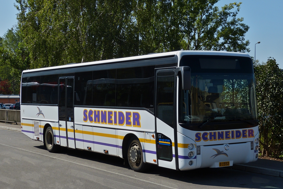 . B 1552 Iribus Ares von Schneider aus Kehmen, aufgenommen am Bahnhof in Ettelbrck am 17.09.2014.