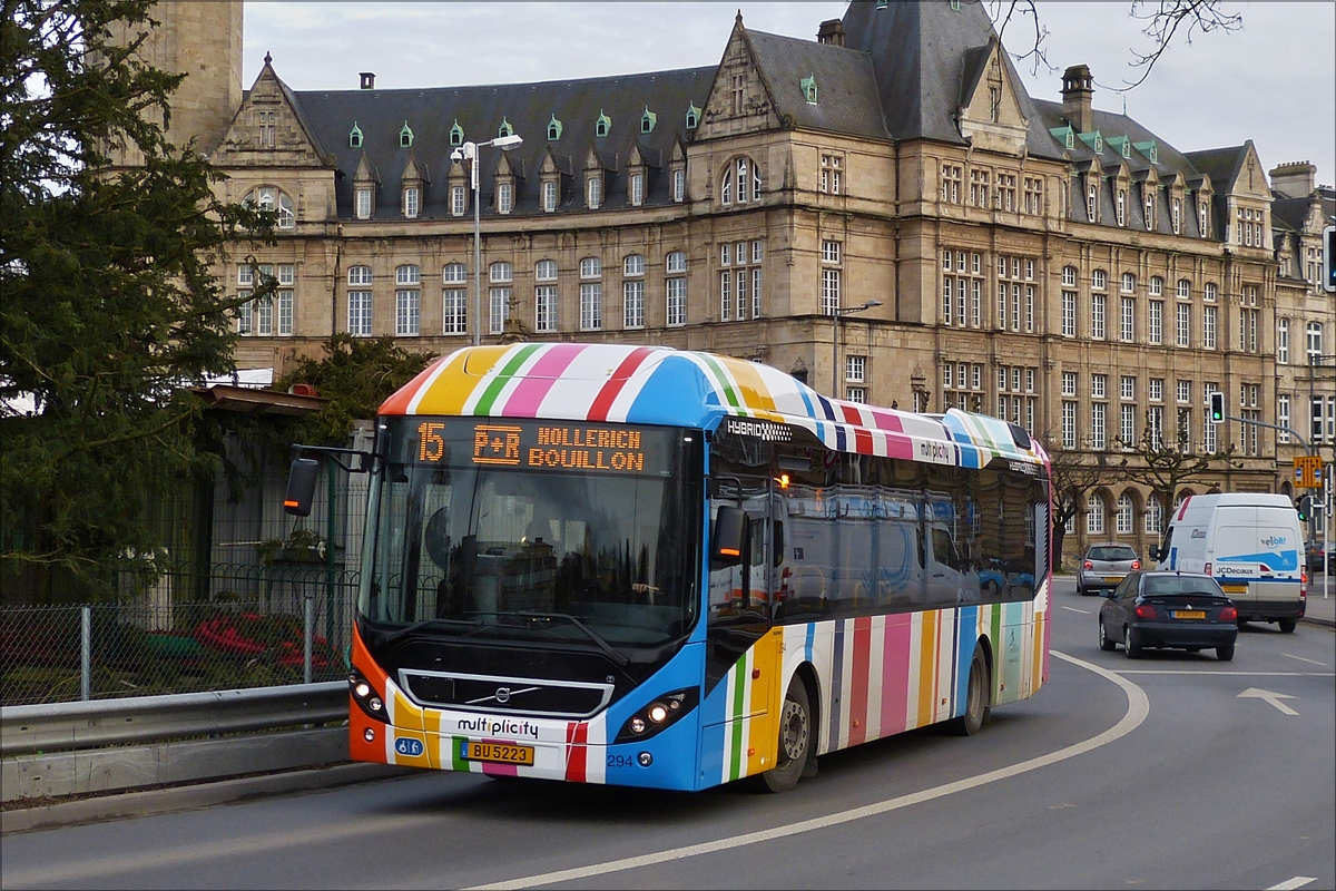 . BU 5223, Volvo 7900  B5LH Hybrid, aufgenommen am 28.01.16 in den Straßen der Stadt Luxemburg.