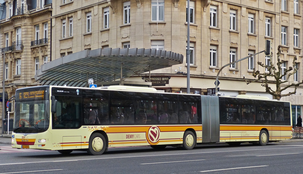 . DC 4359,  MAN Lion's City Gelenkbus unterwegs in den Strassen der Stadt Luxemburg. 28.01.16