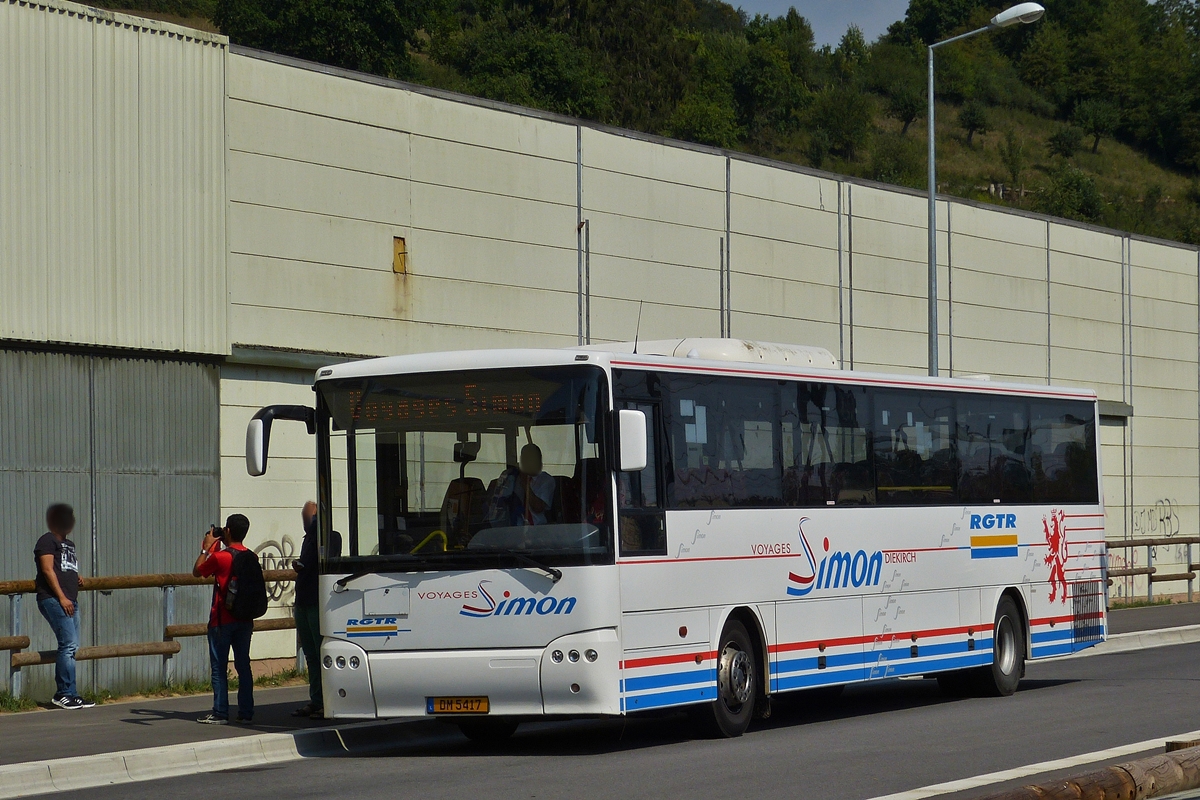 . DM 5417, Bova von Voyages Simon aus Diekirch ist am 22.08.2015 im Einsatz als SEV zwischen dem Bahnhof von Ettelbrück und Luxemburg.