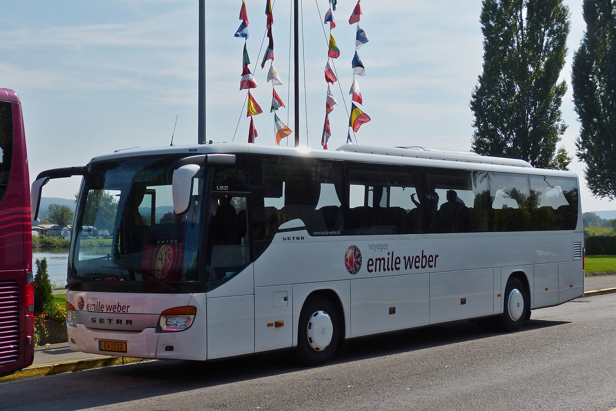 . EW 1532, Setra 415 GT, von Emile Weber, aufgenommen am Busbahnhof in Remich.  17.09.2014