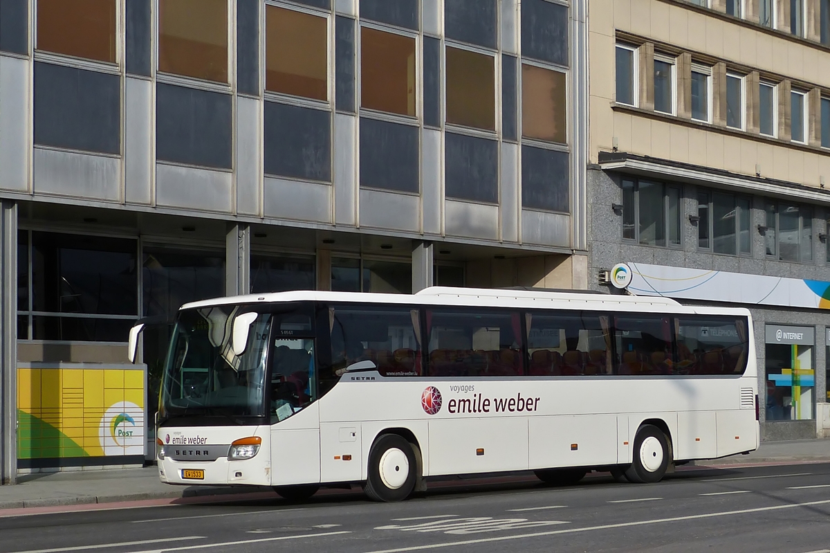 . EW 1533  Setra S 415 GT, von Voyages Emile Weber,  nahe dem Bahnhof von Luxemburg auf dem Weg nach Saarbrcken.  06.02.2015