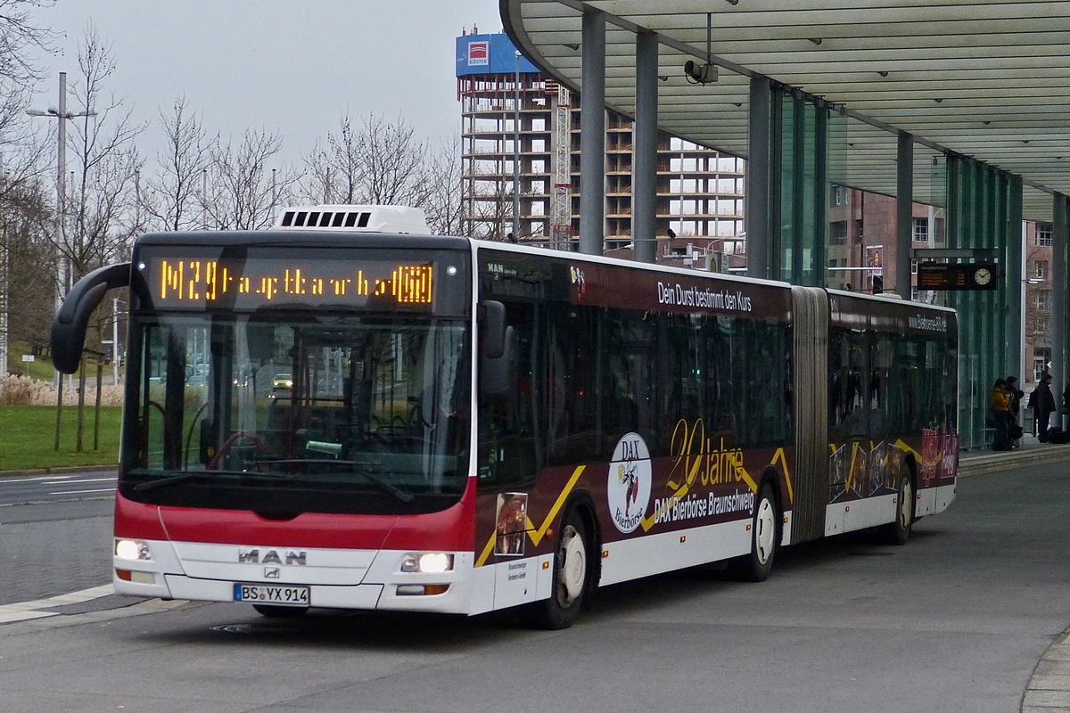 . MAN Lion's City aufgenommen beim verlassen des ZOB in Braunschweig am 03.01.2015.
