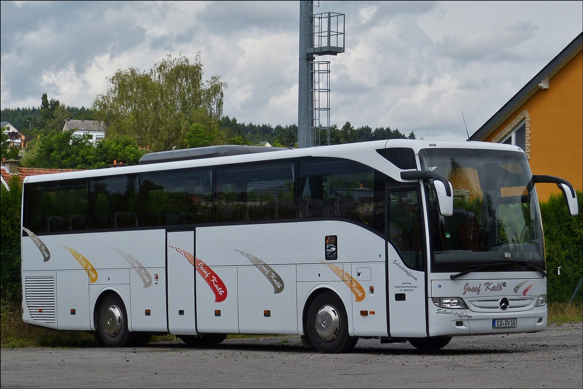 . Mercedes Benz Tourismo von Josef Kalb Reisen abgestellt in Wiltz am 03.08.2014.